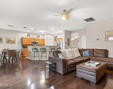 1545 Harvest Cove Drive - Photo Thumbnail 8
