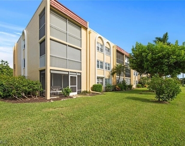 1085 Forest Lakes Drive - Photo Thumbnail 16