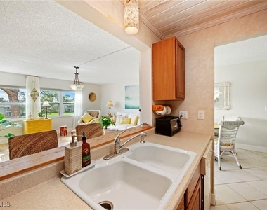 1085 Forest Lakes Drive - Photo Thumbnail 15