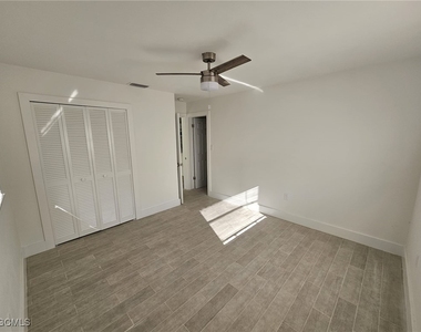 326 Palmetto Drive - Photo Thumbnail 7
