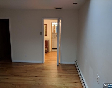 711 W Saddle River - Photo Thumbnail 27