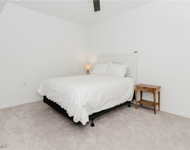 5715 Double Eagle Circle - Photo Thumbnail 11