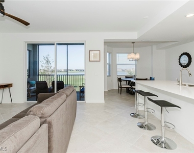 5715 Double Eagle Circle - Photo Thumbnail 4