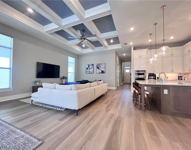 9124 Raintree Street - Photo Thumbnail 35