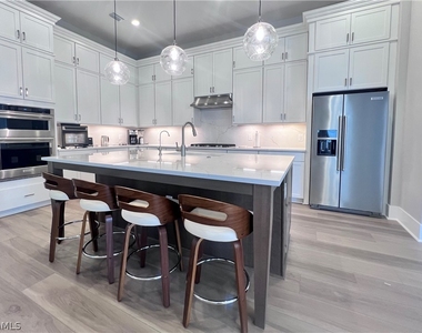 9124 Raintree Street - Photo Thumbnail 28