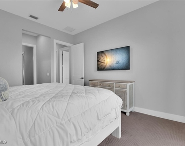 1621 Begonia Court - Photo Thumbnail 40