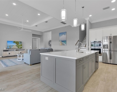 1621 Begonia Court - Photo Thumbnail 8