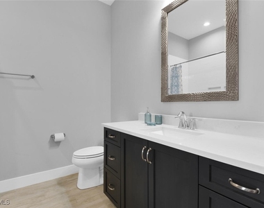 1621 Begonia Court - Photo Thumbnail 37