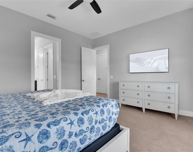 1621 Begonia Court - Photo Thumbnail 34