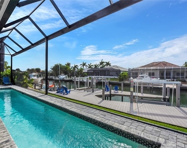 1621 Begonia Court - Photo Thumbnail 18