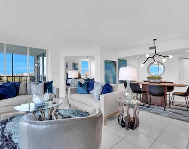 6101 Pelican Bay Boulevard - Photo Thumbnail 7