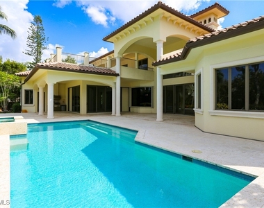 823 Cassena Road - Photo Thumbnail 8