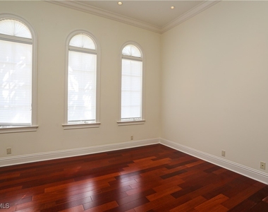 823 Cassena Road - Photo Thumbnail 15