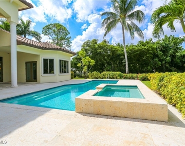 823 Cassena Road - Photo Thumbnail 6