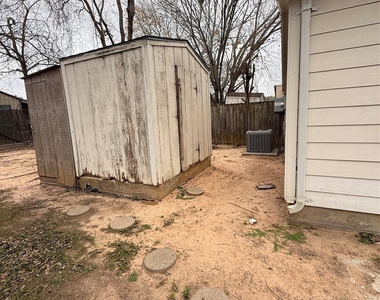 320 Willowick Street - Photo Thumbnail 14