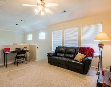 15 Aquiline Oaks Place - Photo Thumbnail 28