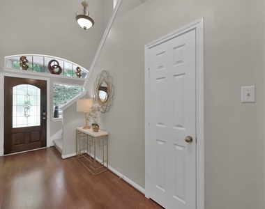 15 Aquiline Oaks Place - Photo Thumbnail 5