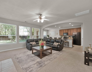 15 Aquiline Oaks Place - Photo Thumbnail 9