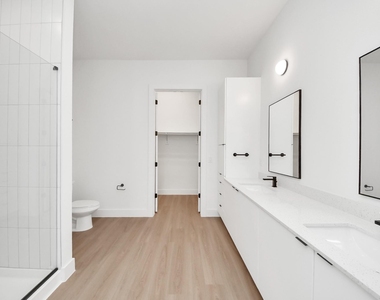 2810 Riverby Road - Photo Thumbnail 23