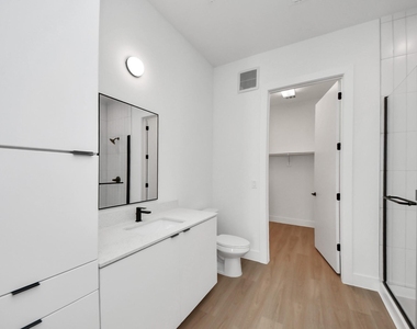 2810 Riverby Road - Photo Thumbnail 14