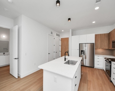 2810 Riverby Road - Photo Thumbnail 4