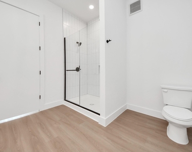 2810 Riverby Road - Photo Thumbnail 27
