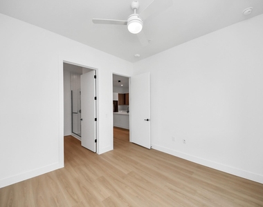 2810 Riverby Road - Photo Thumbnail 13