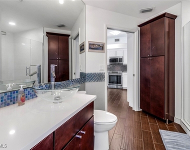 450 Bayfront Place - Photo Thumbnail 10