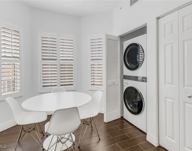 450 Bayfront Place - Photo Thumbnail 5