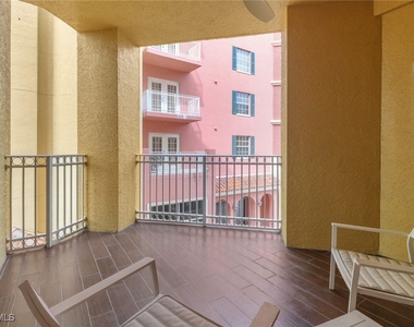 450 Bayfront Place - Photo Thumbnail 14