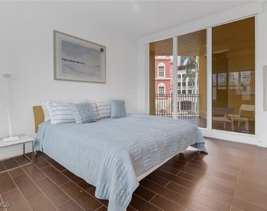 450 Bayfront Place - Photo Thumbnail 8