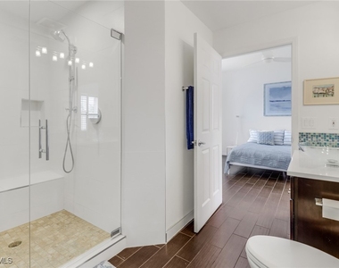 450 Bayfront Place - Photo Thumbnail 11