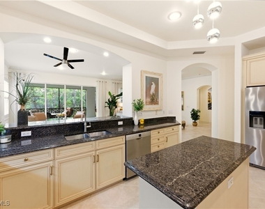 2843 Tiburon Boulevard E - Photo Thumbnail 11