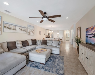 14940 Edgewater Circle - Photo Thumbnail 7