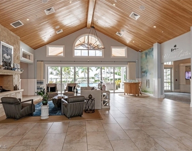 14940 Edgewater Circle - Photo Thumbnail 38