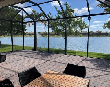 14940 Edgewater Circle - Photo Thumbnail 11
