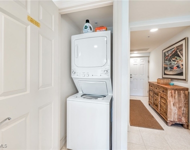 2748 Tiburon Boulevard E - Photo Thumbnail 11