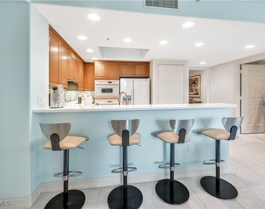 2748 Tiburon Boulevard E - Photo Thumbnail 14