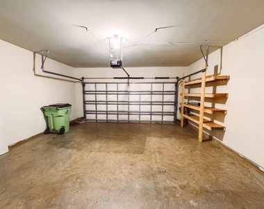 3923 Calgary Circle - Photo Thumbnail 22