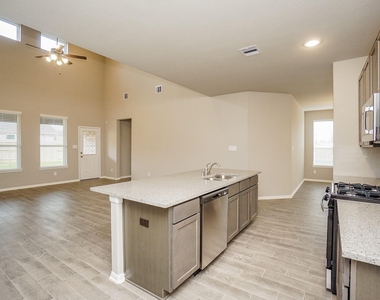 5463 Grand View Drive - Photo Thumbnail 10