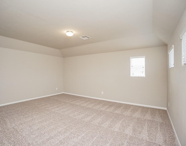 5463 Grand View Drive - Photo Thumbnail 28