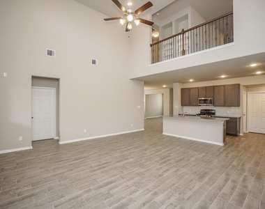 5463 Grand View Drive - Photo Thumbnail 5