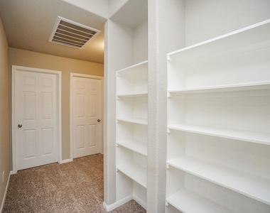 5463 Grand View Drive - Photo Thumbnail 24