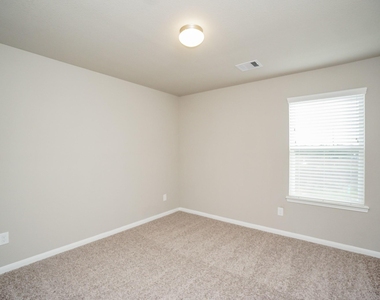 5463 Grand View Drive - Photo Thumbnail 21