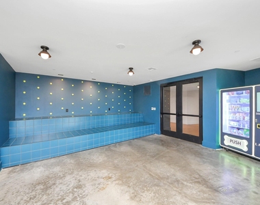 2810 Riverby Road - Photo Thumbnail 36