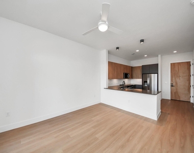2810 Riverby Road - Photo Thumbnail 8