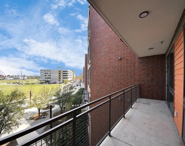 2810 Riverby Road - Photo Thumbnail 18