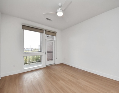 2810 Riverby Road - Photo Thumbnail 7