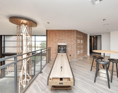 2810 Riverby Road - Photo Thumbnail 25