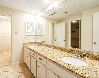 2306 Potomac Drive - Photo Thumbnail 11